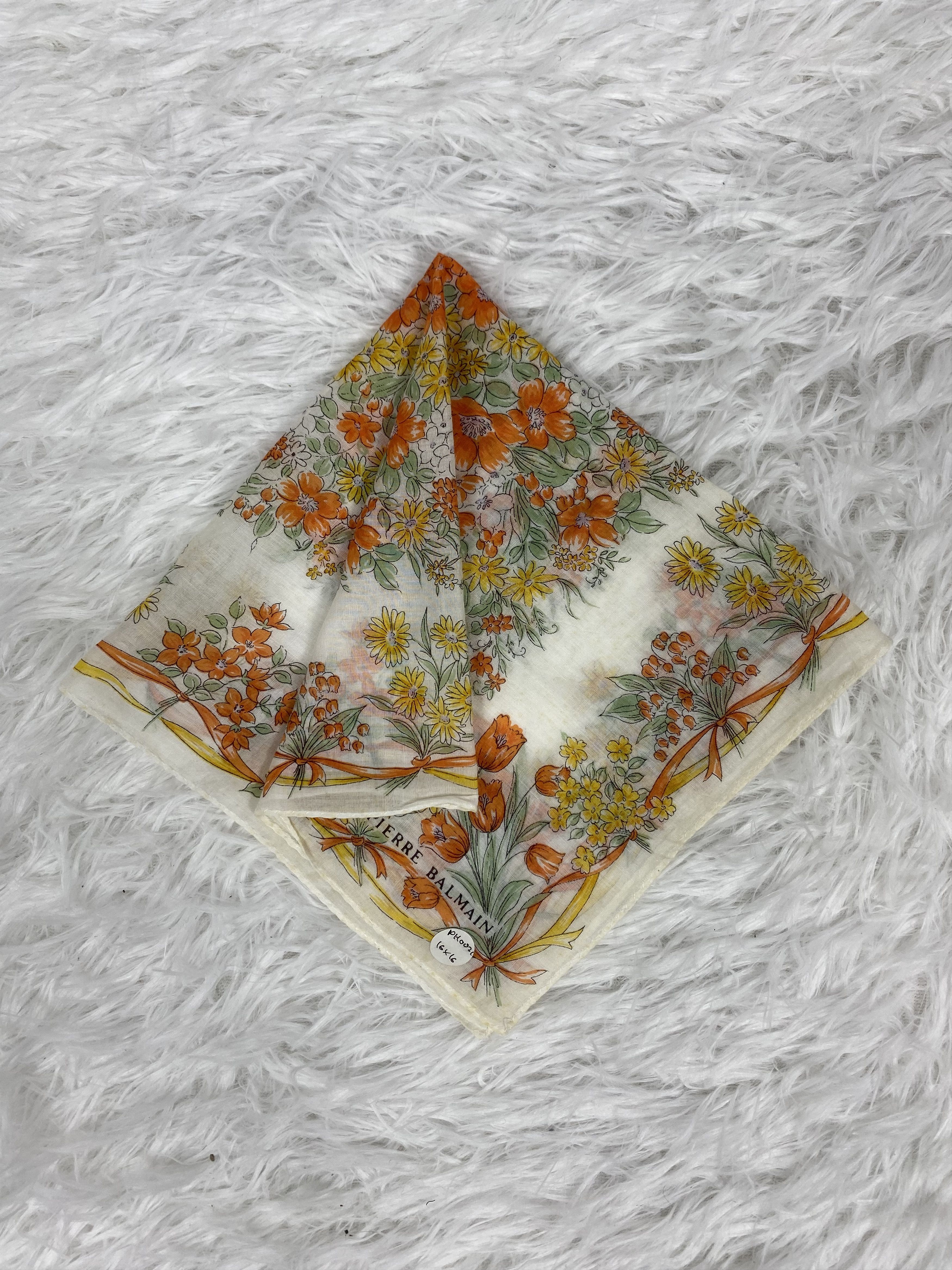 Pierre Balmain × Vintage Vintage Pierre Balmain Handkerchief PH0021 Size ONE SIZE - 1 Thumbnail