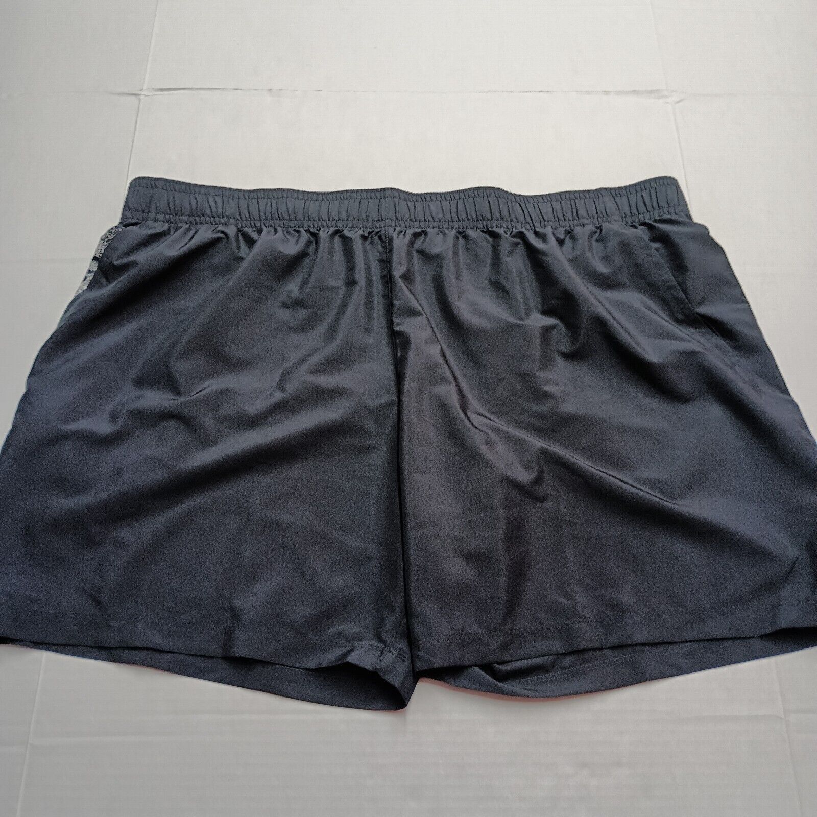Under Armour Under Armour Woven Graphic Shorts Men's 4XL Black Loose Fit Size US 44 / EU 60 - 1 Thumbnail