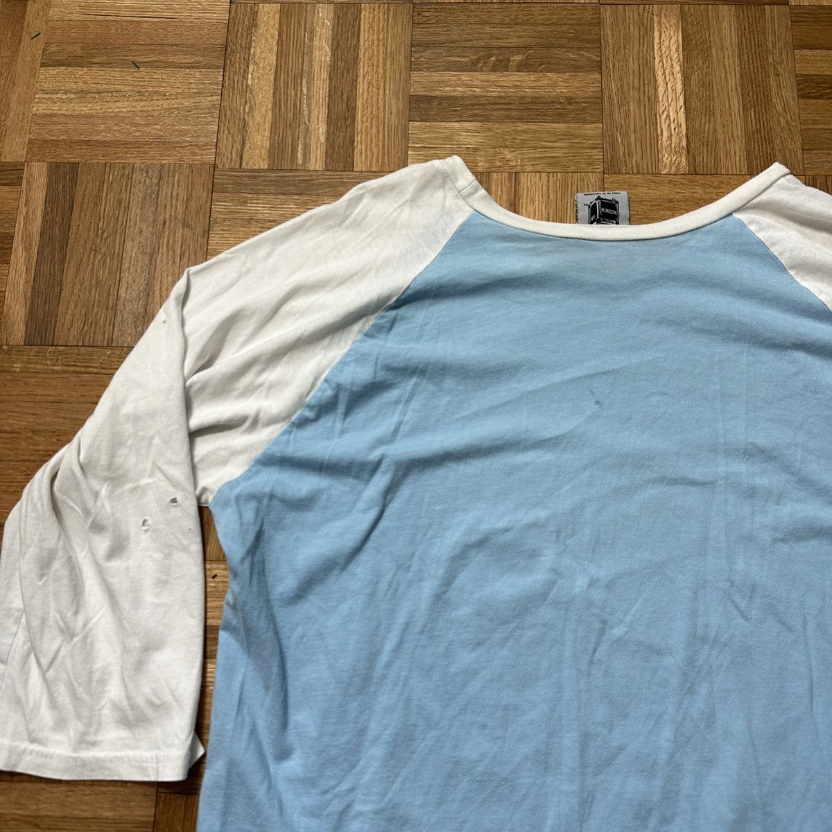 Pink Floyd Vintage Pink Floyd Animals Tour 1977 raglan tee Size US L / EU 52-54 / 3 - 4 Thumbnail