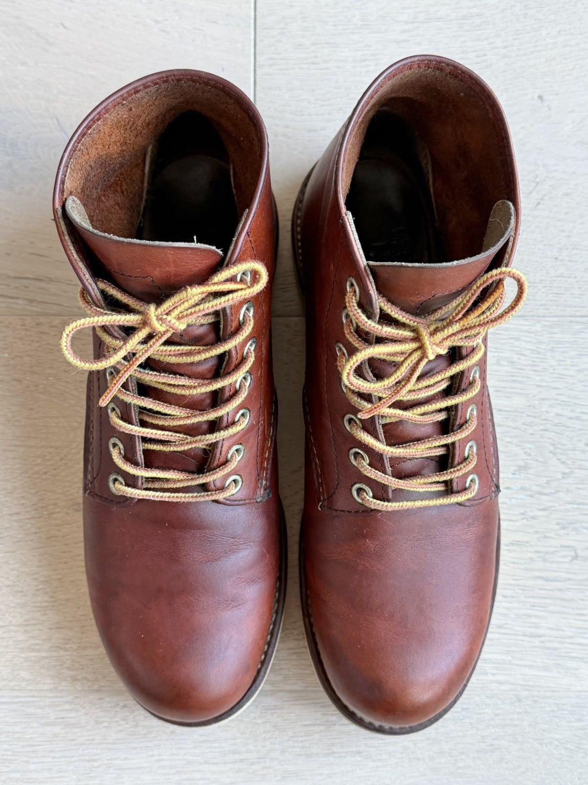 Red Wing Red Wing 8822 Classic Round Toe 6” Boots - Oro Legacy 7D Size US 7 / EU 40 - 1 Thumbnail