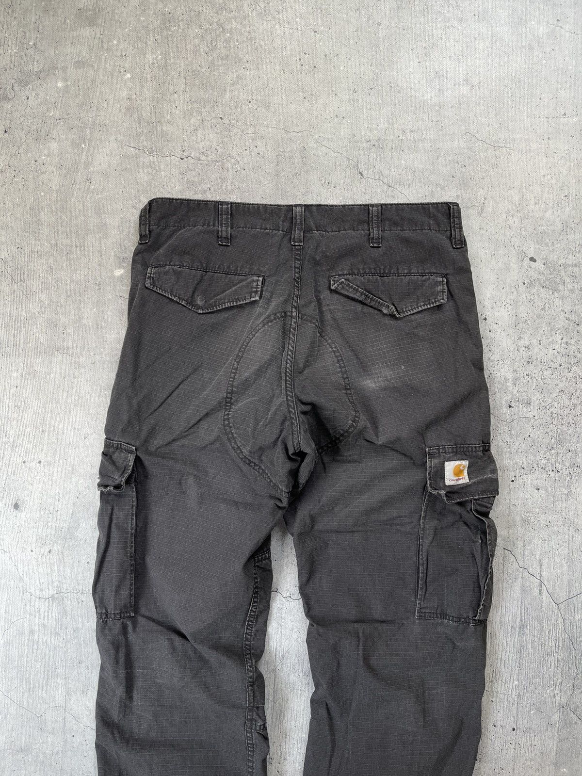 Carhartt × Vintage (33x32) Crazy Faded Vintage Carhartt Carpenter Pants Size US 33 - 13 Thumbnail