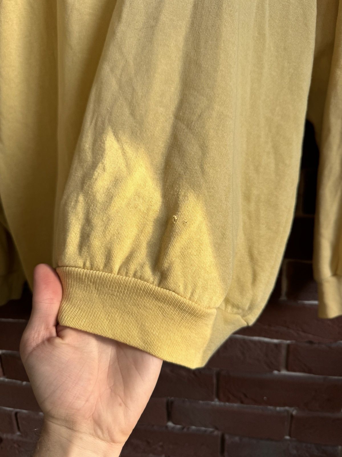 Fruit Of The Loom Rare 90s Yellow Screen Stars FOTL Blank Sweatshirt Crewneck Size US L / EU 52-54 / 3 - 5 Thumbnail