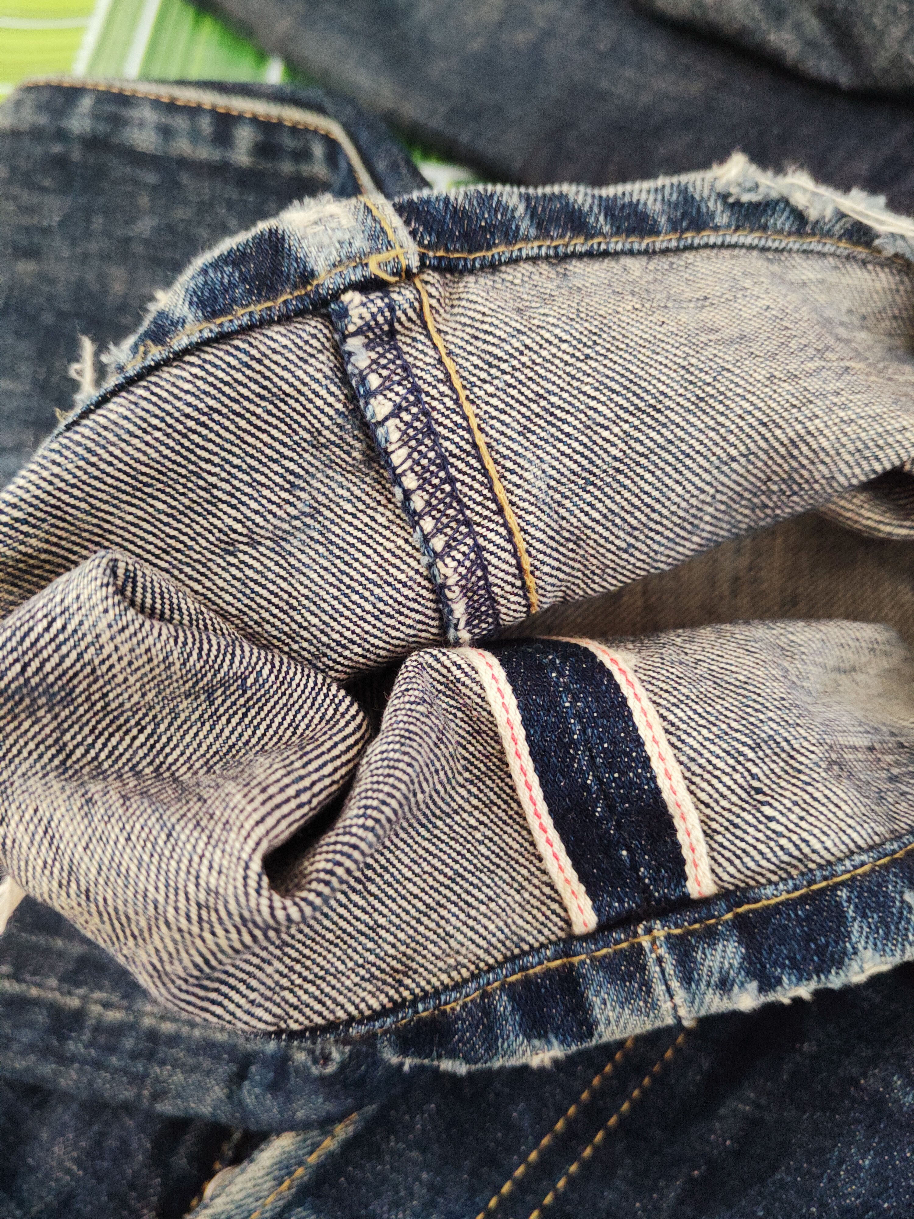 Levi's DL Levi's Big E selvedge Distressed Ripped Jeans #S2674 Size US 29 - 15 Thumbnail