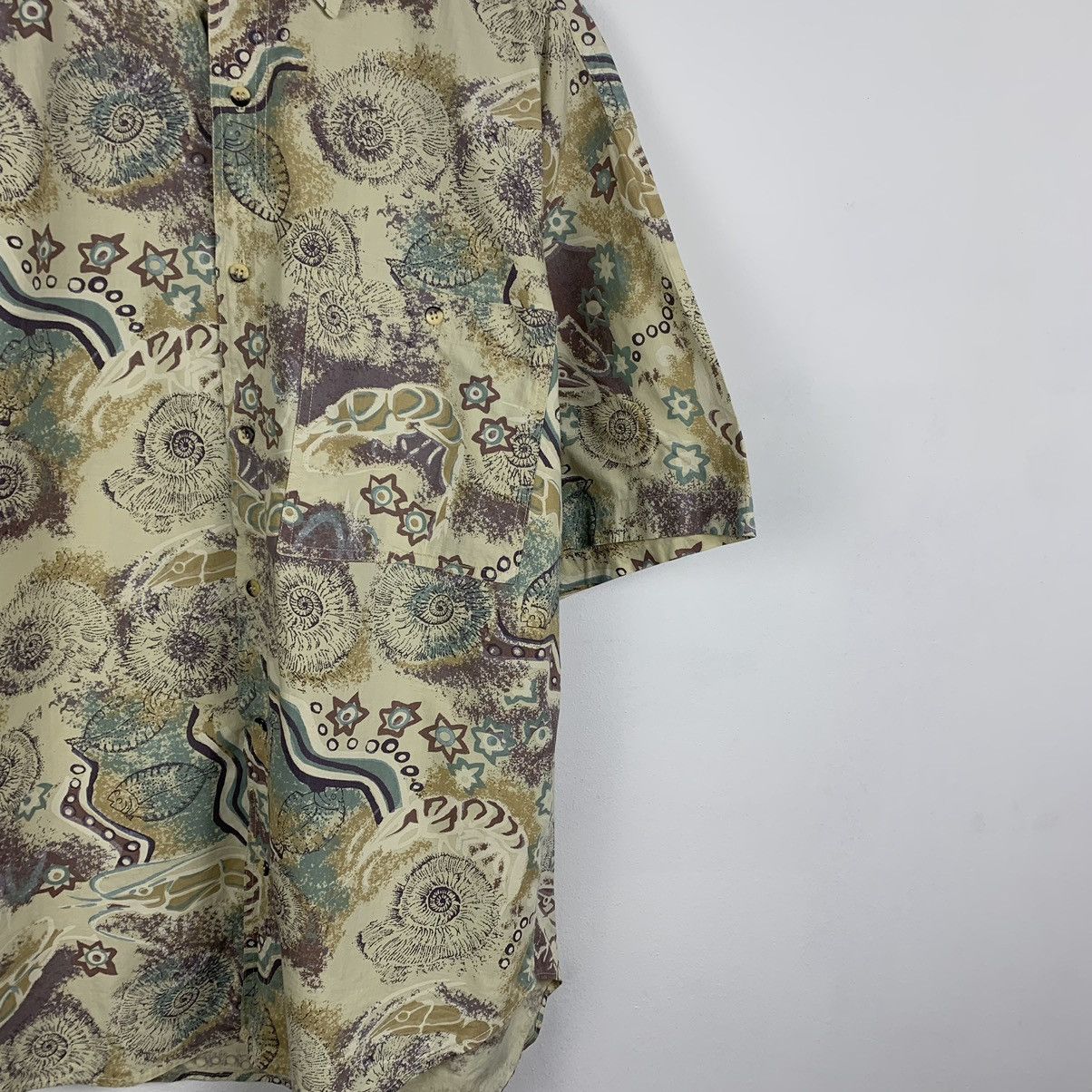 Vintage Vintage Short Sleeve Shirt Top Men’s Size M Hawaiian Art Y2K Size US M / EU 48-50 / 2 - 5 Thumbnail