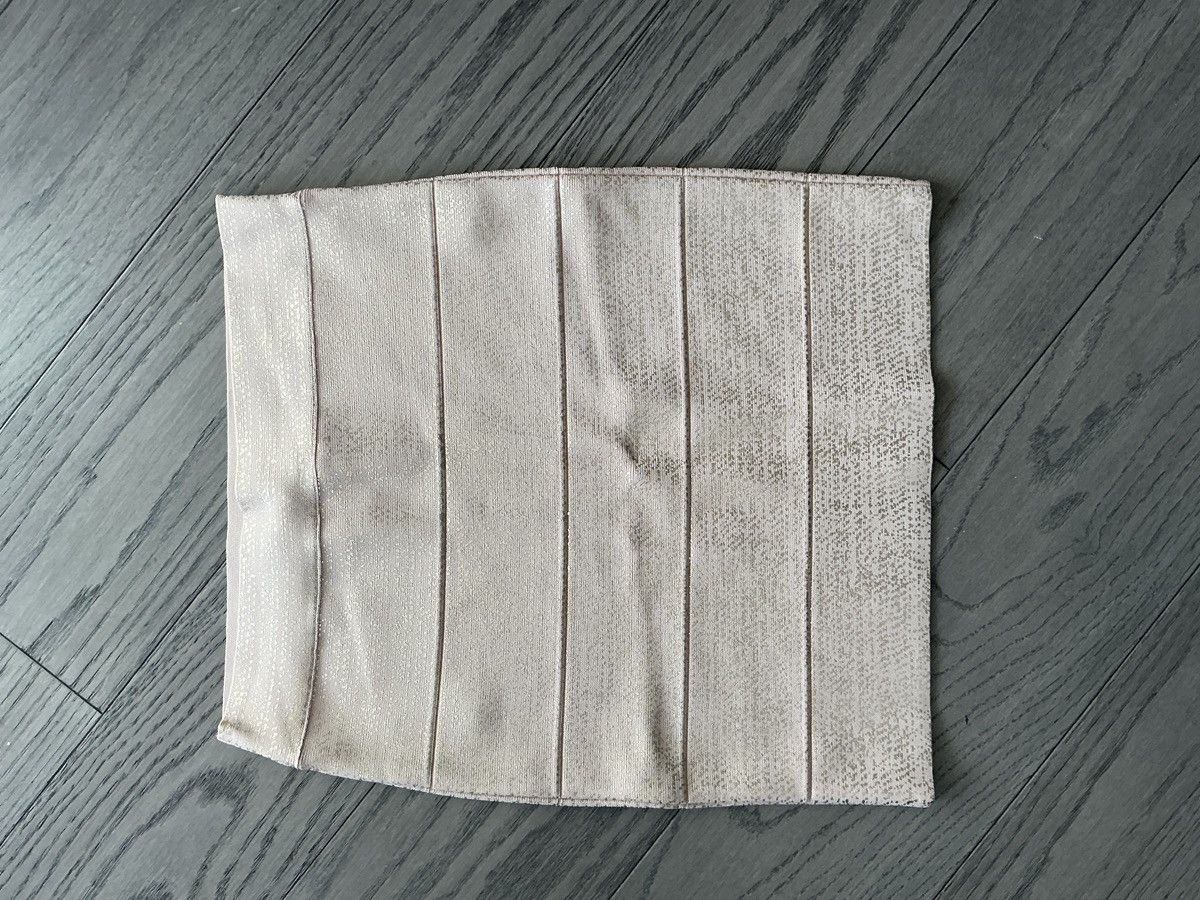 Bcbgmaxazria BCBGMaxAzria Bandage Mini Skirt Size 28" / US 6 / IT 42 - 1 Preview