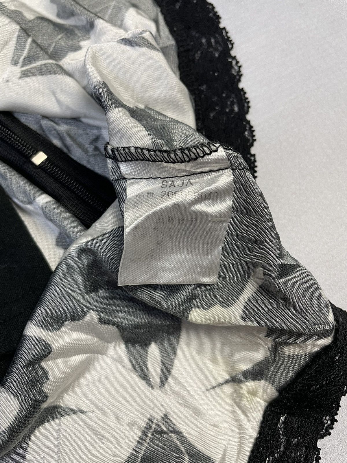 Japanese Brand Ma*rs 2009 Butterfly Asymmetric Skirt Skort Mars Sukapan Size 24" / US 00 / IT 34 - 11 Thumbnail