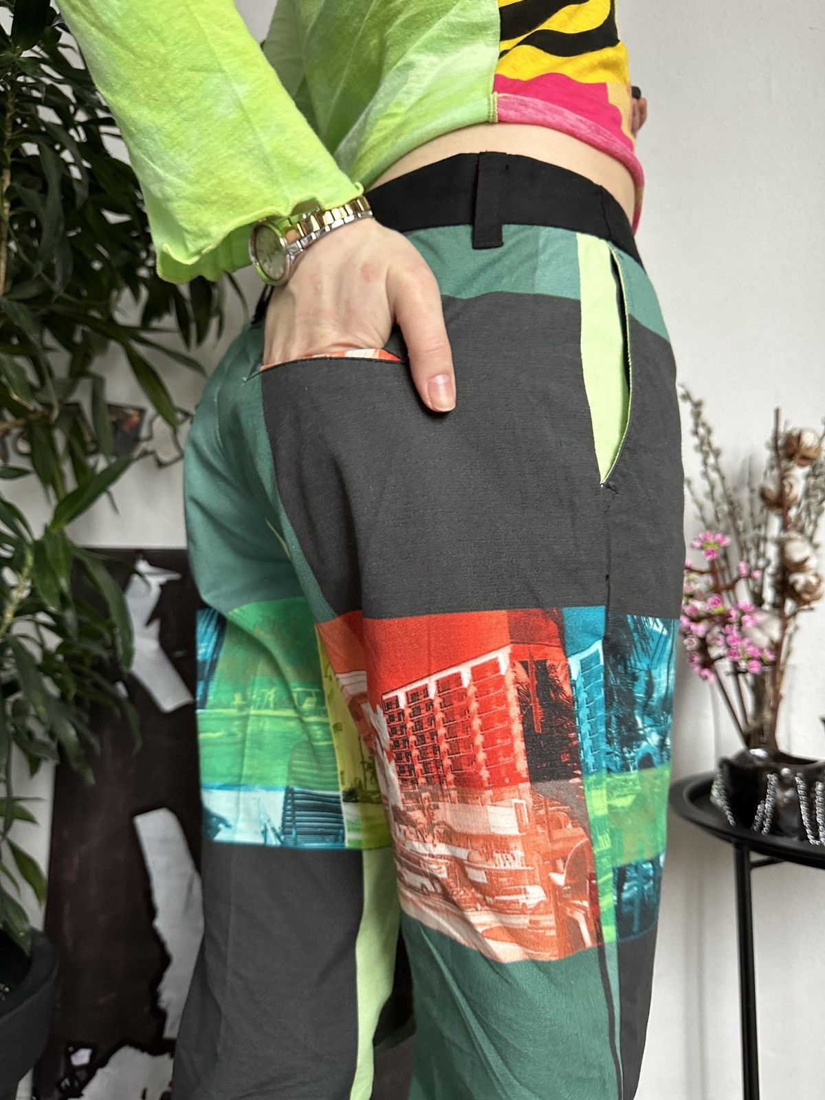 Custo Barcelona Deadstock Graphic Printed Futuristic Custo Barcelona Pants Size 27" / US 4 / IT 40 - 9 Thumbnail