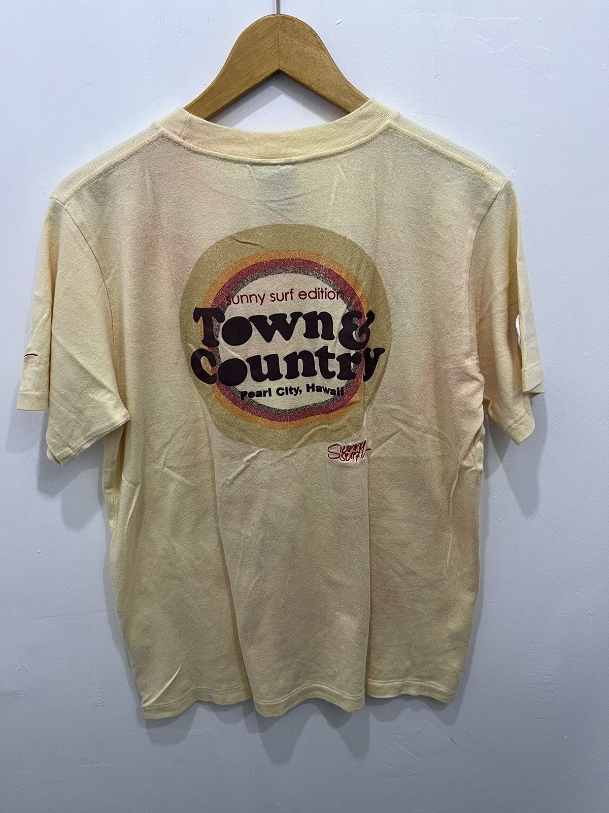 Sun Surf Sunny Surf Hawaii by Town and Country Tees Size US M / EU 48-50 / 2 - 11 Thumbnail