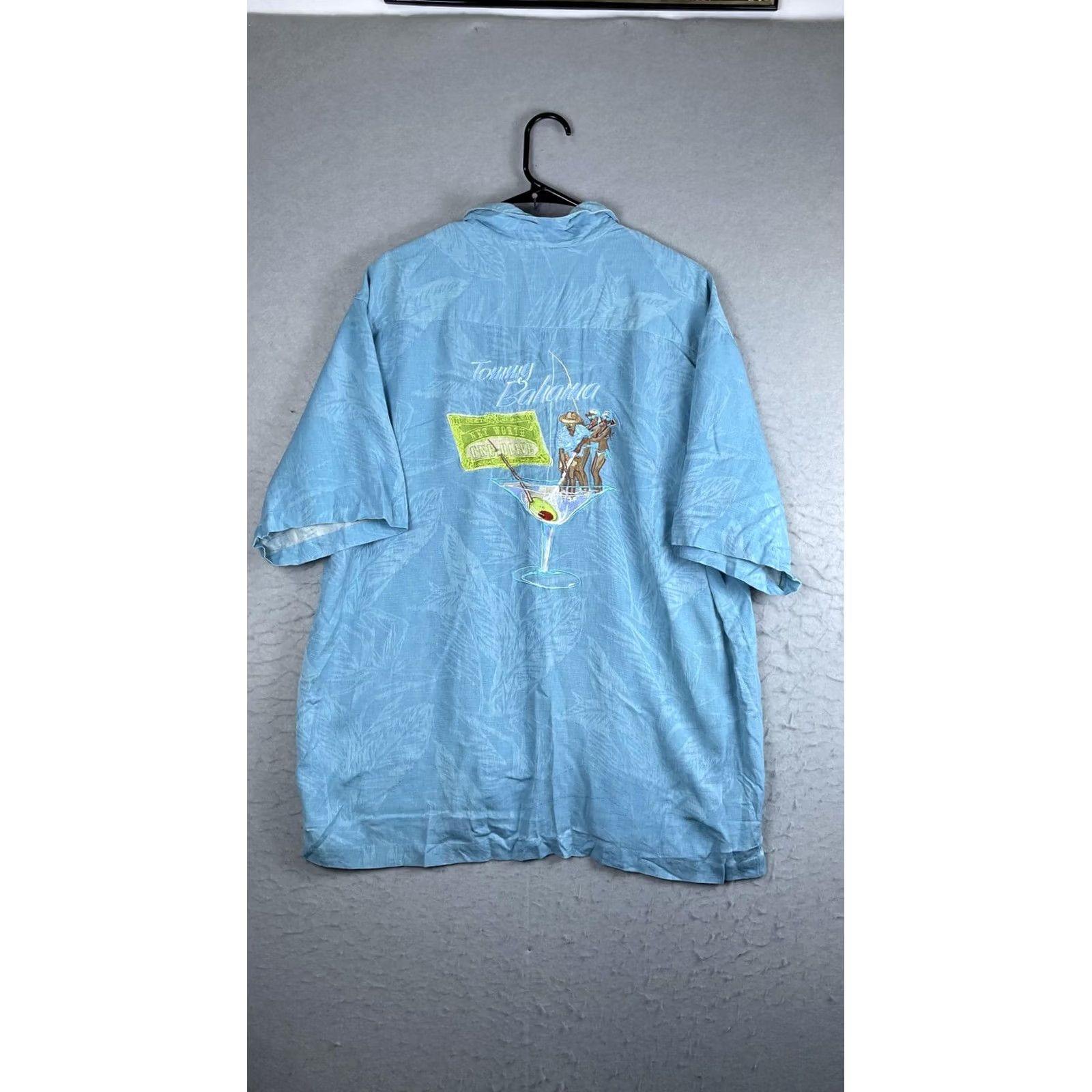 Tommy Bahama VINTAGE Tommy Bahama Shirt Mens XL Blue Silk Hawaiian Short Sleeve Button One Olive Size US XL / EU 56 / 4 - 5 Thumbnail