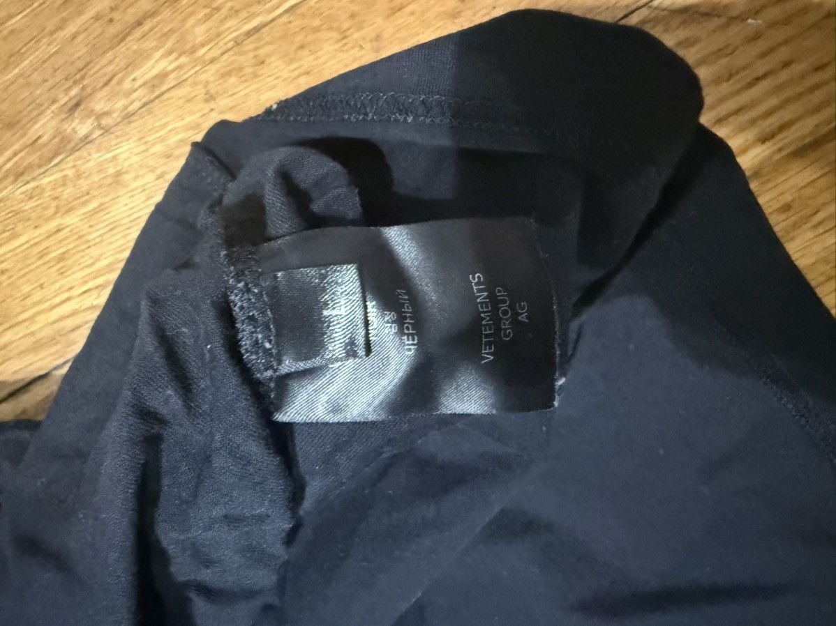 Vetements Vetements Limited Edition “Confidential” Tee Sz. l Size US L / EU 52-54 / 3 - 6 Thumbnail
