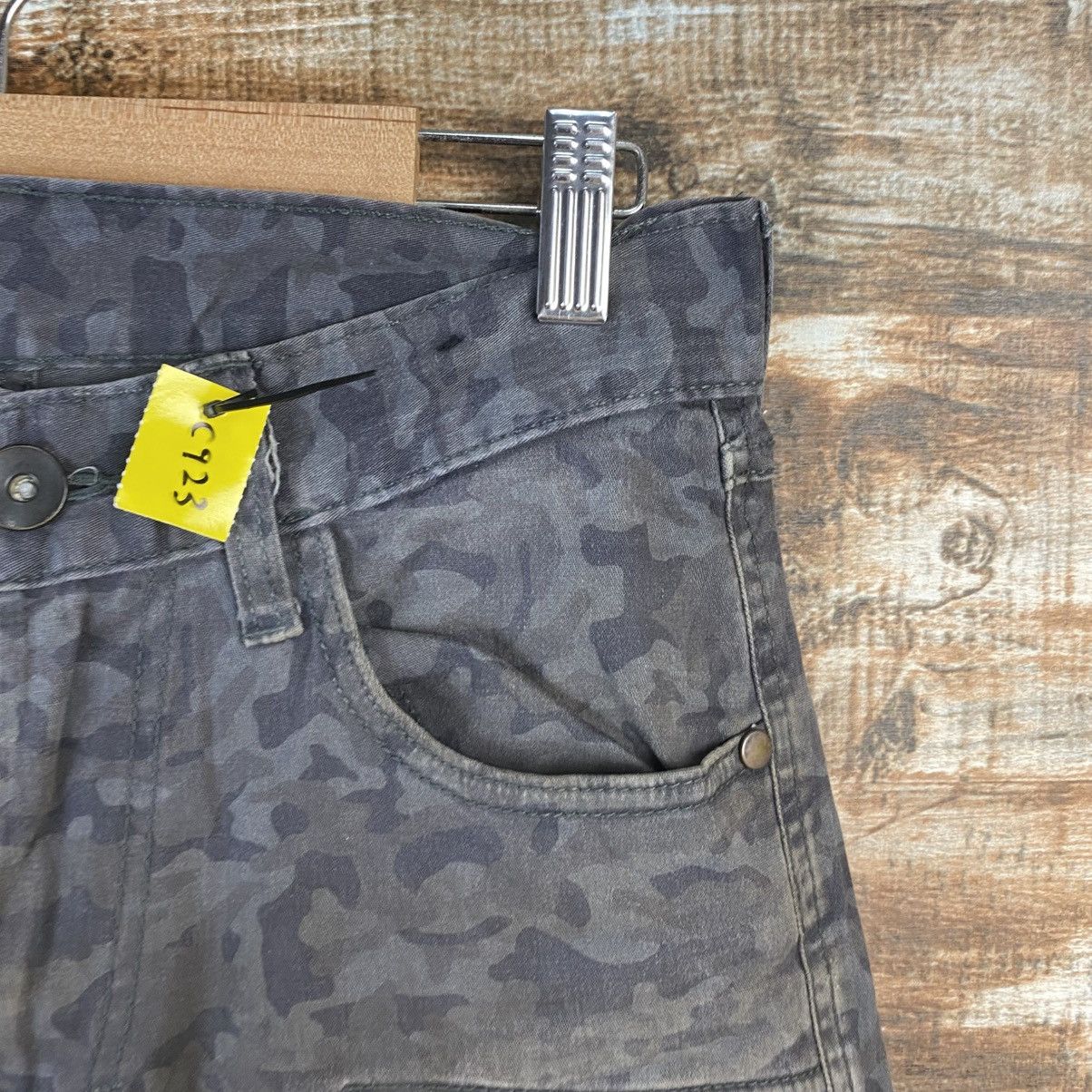 Other DL Tora Camo Gray Cargo Multipocket Pants #C923 Size US 29 - 8 Thumbnail