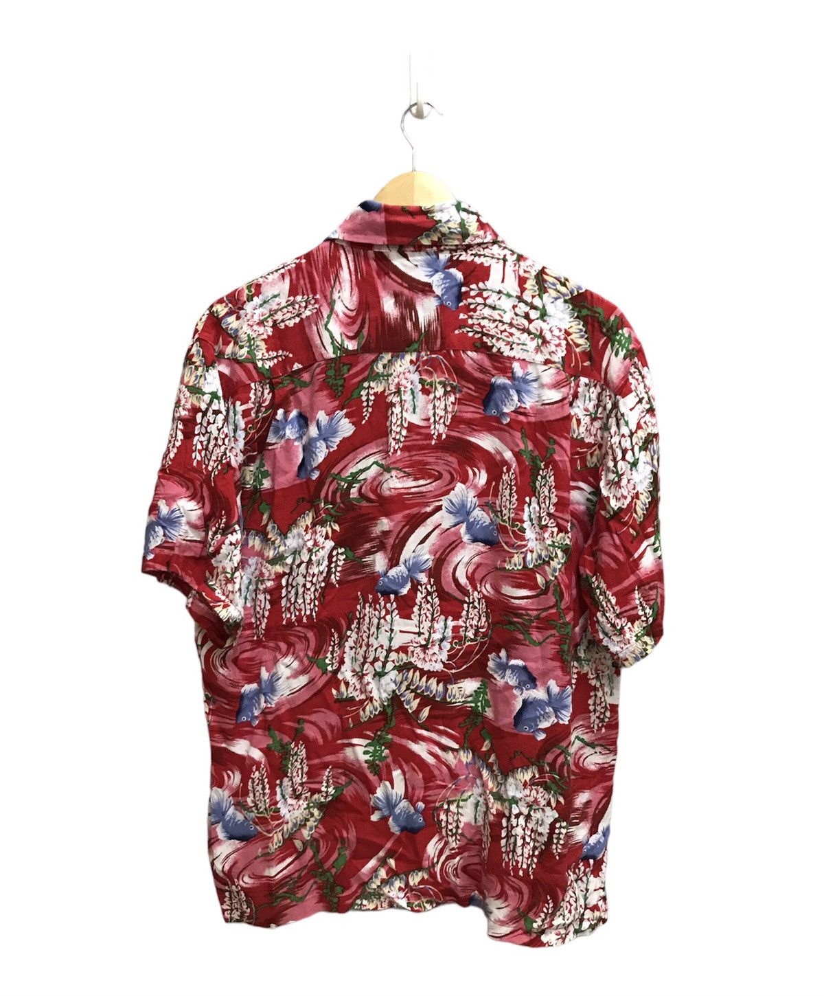 Japanese Brand VINTAGE NICXSIXX GOLD FISH HAWAIIAN RAYON SHIRT BUTTON UP Size US M / EU 48-50 / 2 - 2 Thumbnail