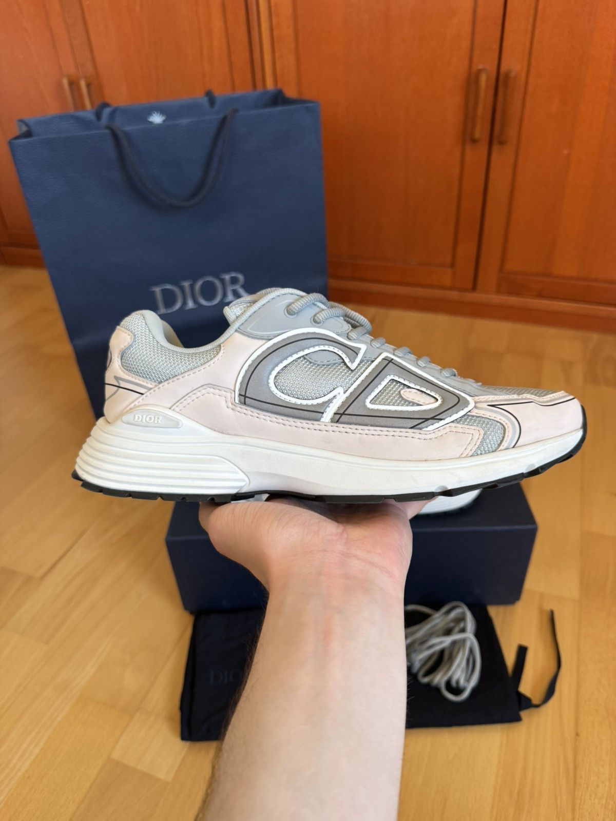 Dior Dior B30 Countdown Elephant Grey Light Pink Size US 10 / EU 43 - 3 Thumbnail