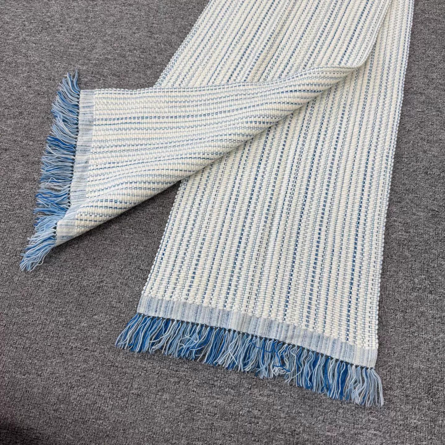 Hermes Hermes blue white vertical stripe cashmere blend scarf Size ONE SIZE - 3 Thumbnail