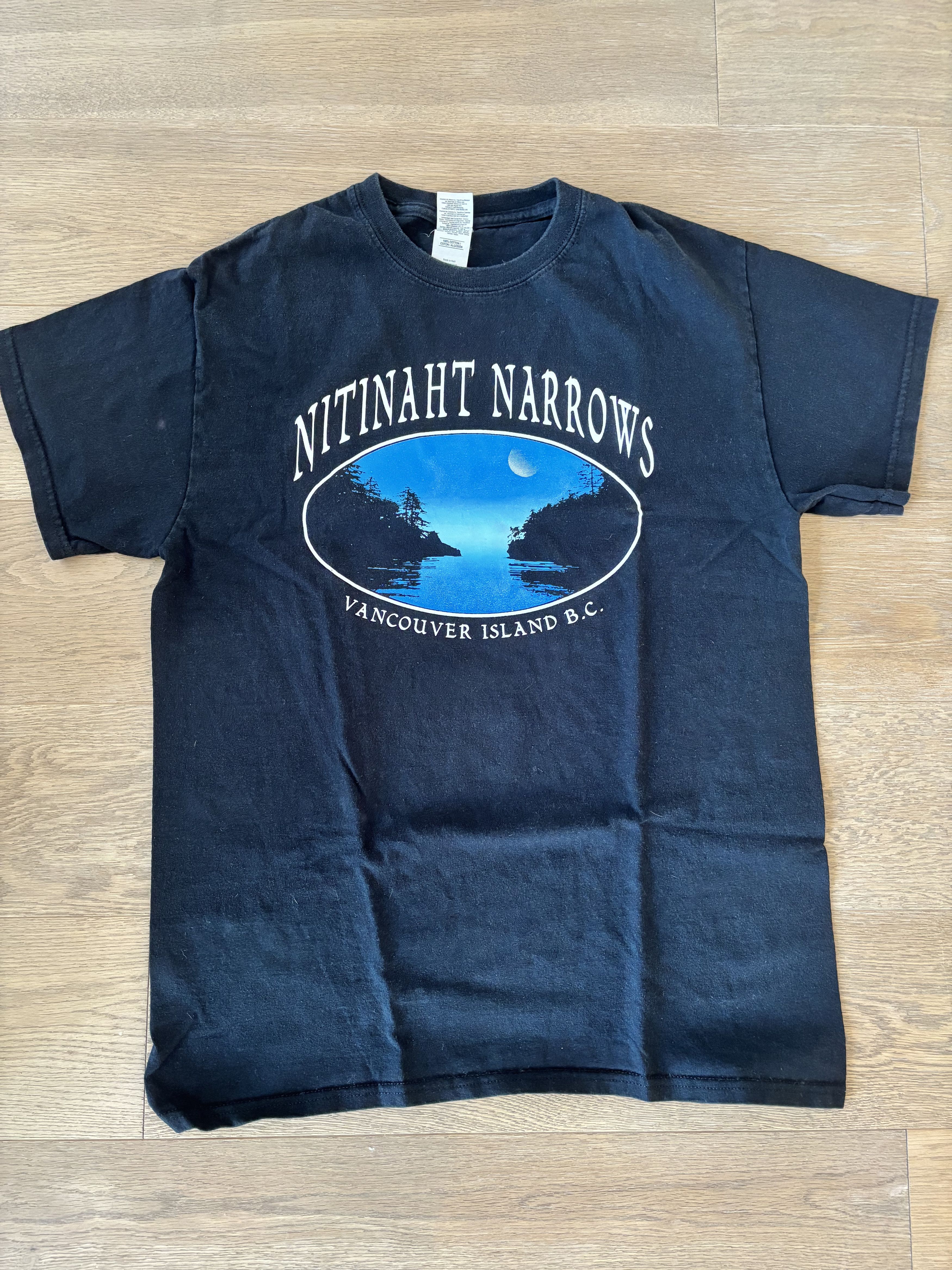 Gildan Vintage Gildan Vancouver Island T-Shirt Size US M / EU 48-50 / 2 - 1 Thumbnail