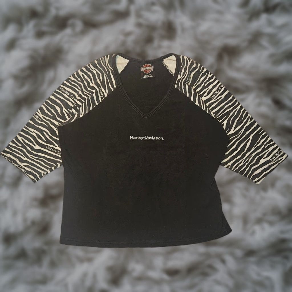 Harley Davidson VINTAGE Harley Davidson Raglan Zebra Print Sleeve Top Womens XL T-Shirt Made in USA Black V-Neck 3/4 Sleeve Rain All Seasons Casual Size XL / US 12-14 / IT 48-50 - 1 Thumbnail