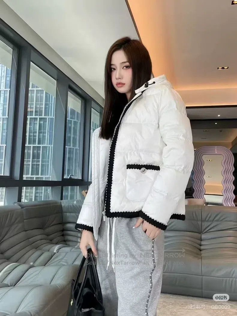 Miu Miu Miu Miu 38 White hooded down jacket Size M / US 6-8 / IT 42-44 - 6 Thumbnail
