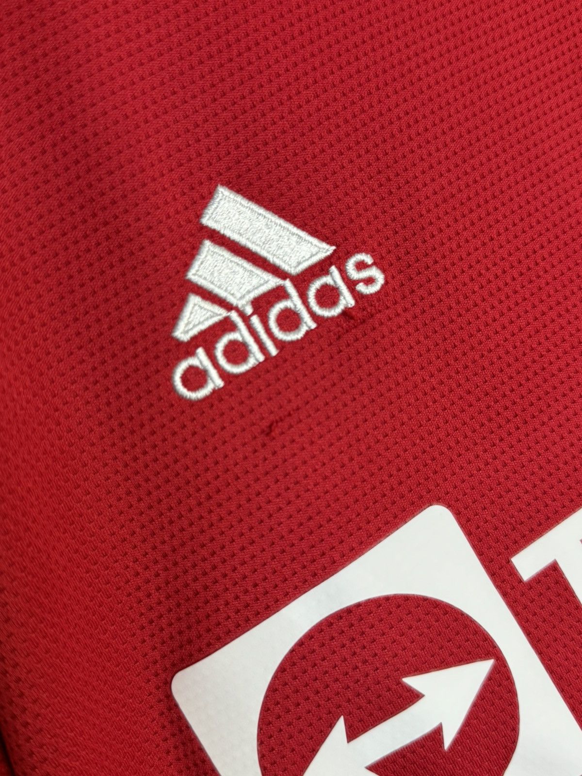 Adidas Manchester United 21/22 Home Ronaldo Football Jersey Size US S / EU 44-46 / 1 - 9 Thumbnail