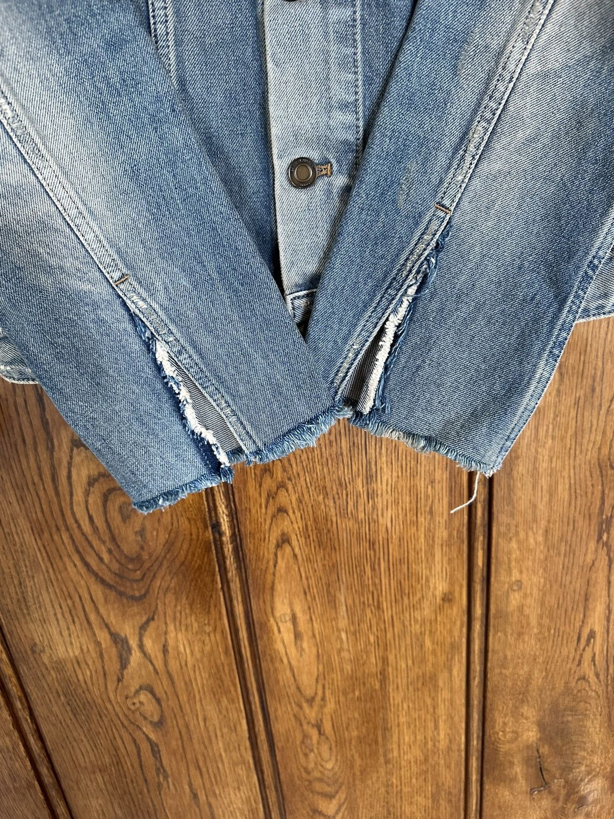 Saint Laurent Paris $1090 Saint Laurent destroyed distressed denim jacket BNWT L Size US L / EU 52-54 / 3 - 16 Thumbnail