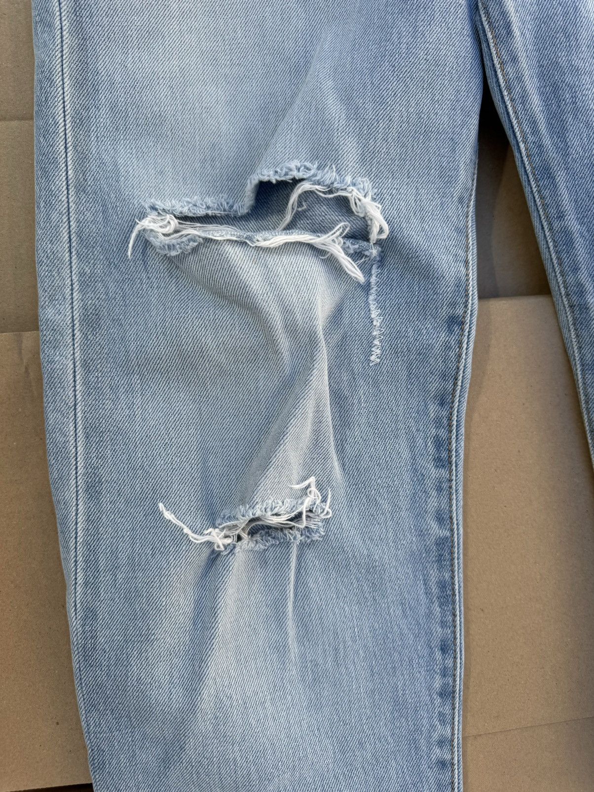 Saint Laurent Paris Saint Laurent Light Blue Ripped Jeans Size US 28 / EU 44 - 3 Thumbnail