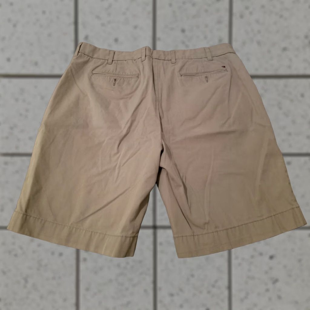 Tommy Hilfiger Tommy Hilfiger Shorts Mens 38 Gray Khaki Cotton Chino Size US 38 / EU 54 - 1 Thumbnail