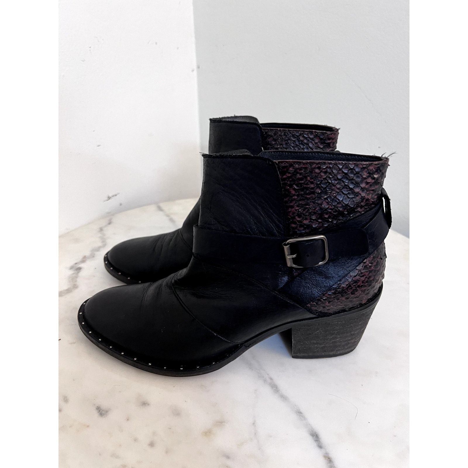 FREDA SALVADOR Freda Salvador "PRIME" Mid-Heel Ankle Boot Blk Textured Sz 7 Size US 7 / IT 37 - 4 Thumbnail