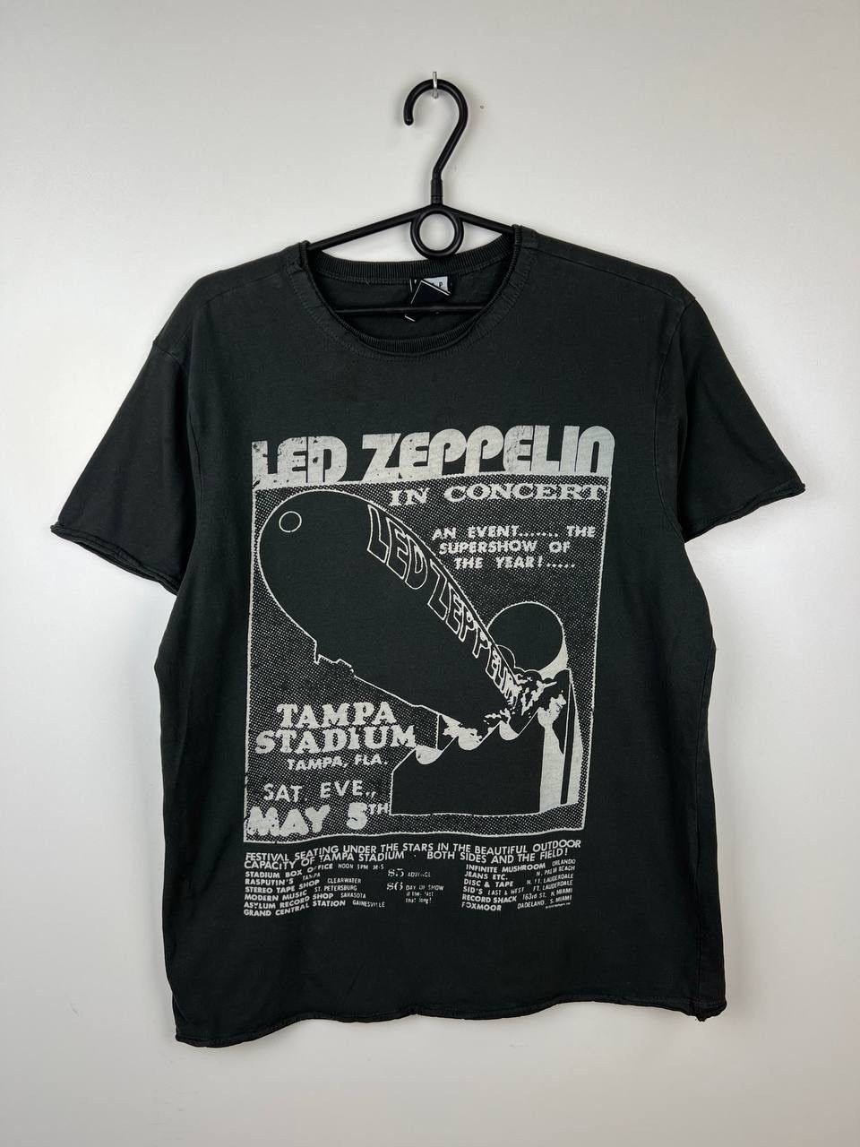 Led Zeppelin Led Zeppelin band t-shirts size M Size US M / EU 48-50 / 2 - 1 Thumbnail