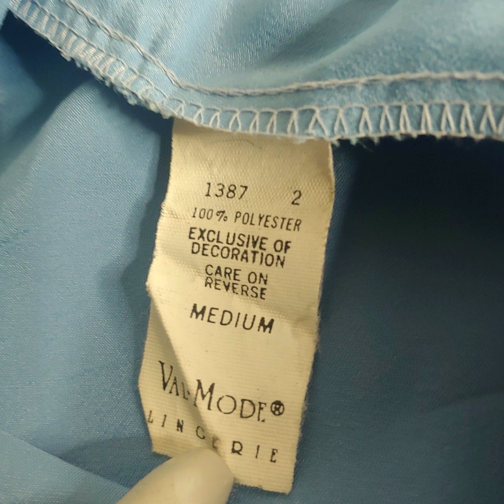 Vintage VINTAGE Val Mode Robe Women Medium Lingerie Floral Satin Blue Lounge Sleepwear Sexy Lounge Wear Satin Robe Womens Size ONE SIZE - 7 Thumbnail