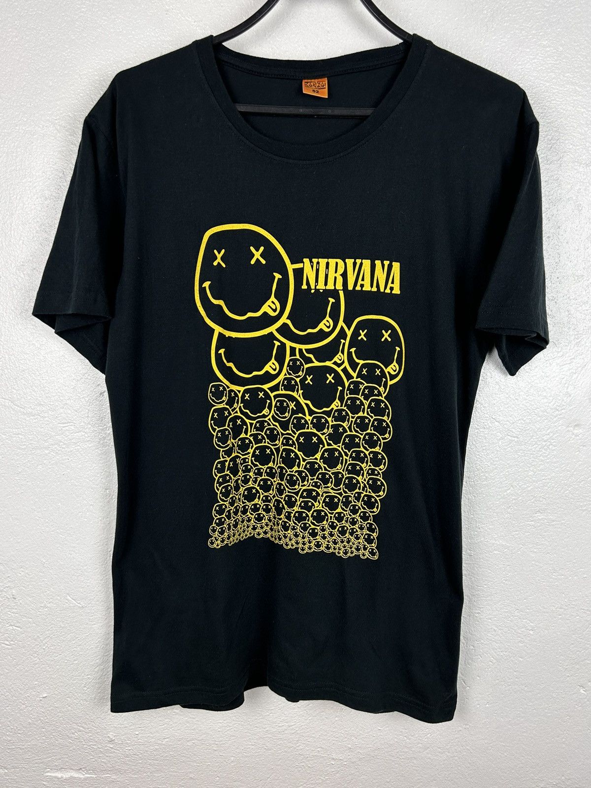 Band Tees 00s Vintage Nirvana Smiley Boot Short Sleeve T-Shirt Size US M / EU 48-50 / 2 - 1 Thumbnail