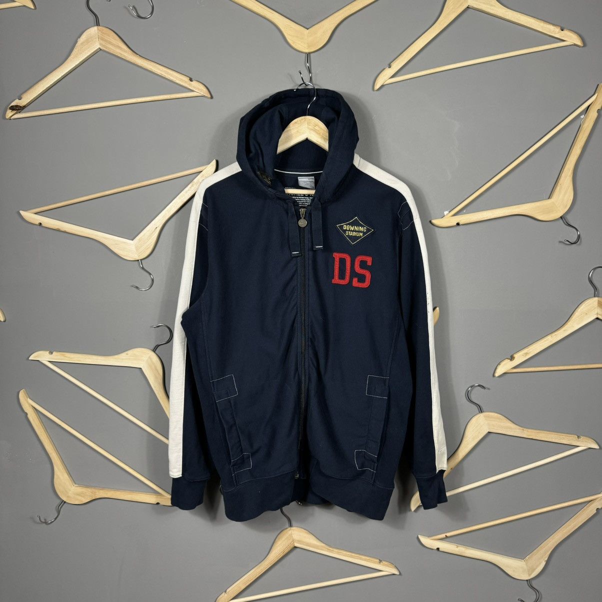 Nike × Vintage Vintage Nike Y2K Downing Stadium Randall’s Island Hoodie Size US XL / EU 56 / 4 - 1 Thumbnail