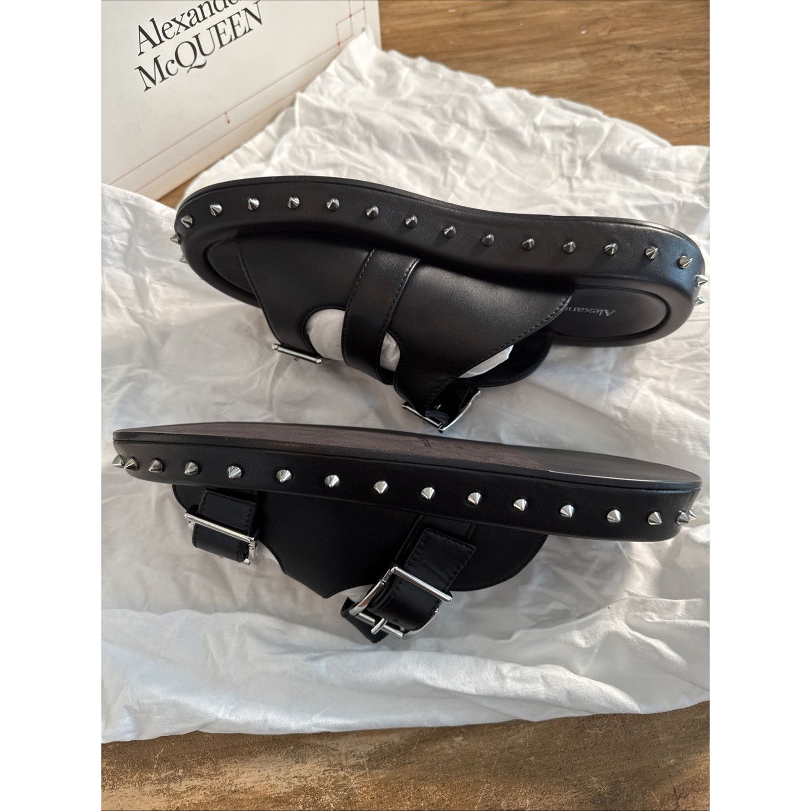 Alexander McQueen ALEXANDER MCQUEEN Leather Stud Buckle Sandal Black EU39 Size US 9 / IT 39 - 5 Thumbnail