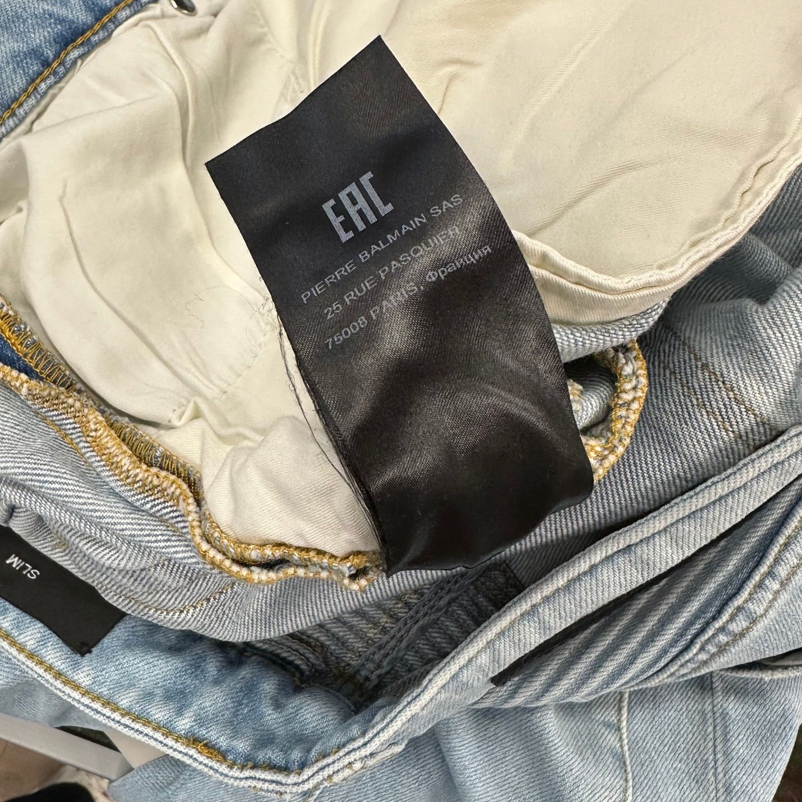 Balmain Balmain Ribbed Slim Multi-Cuts Jeans Bleu Jean Clair size 34 Size US 34 / EU 50 - 13 Thumbnail