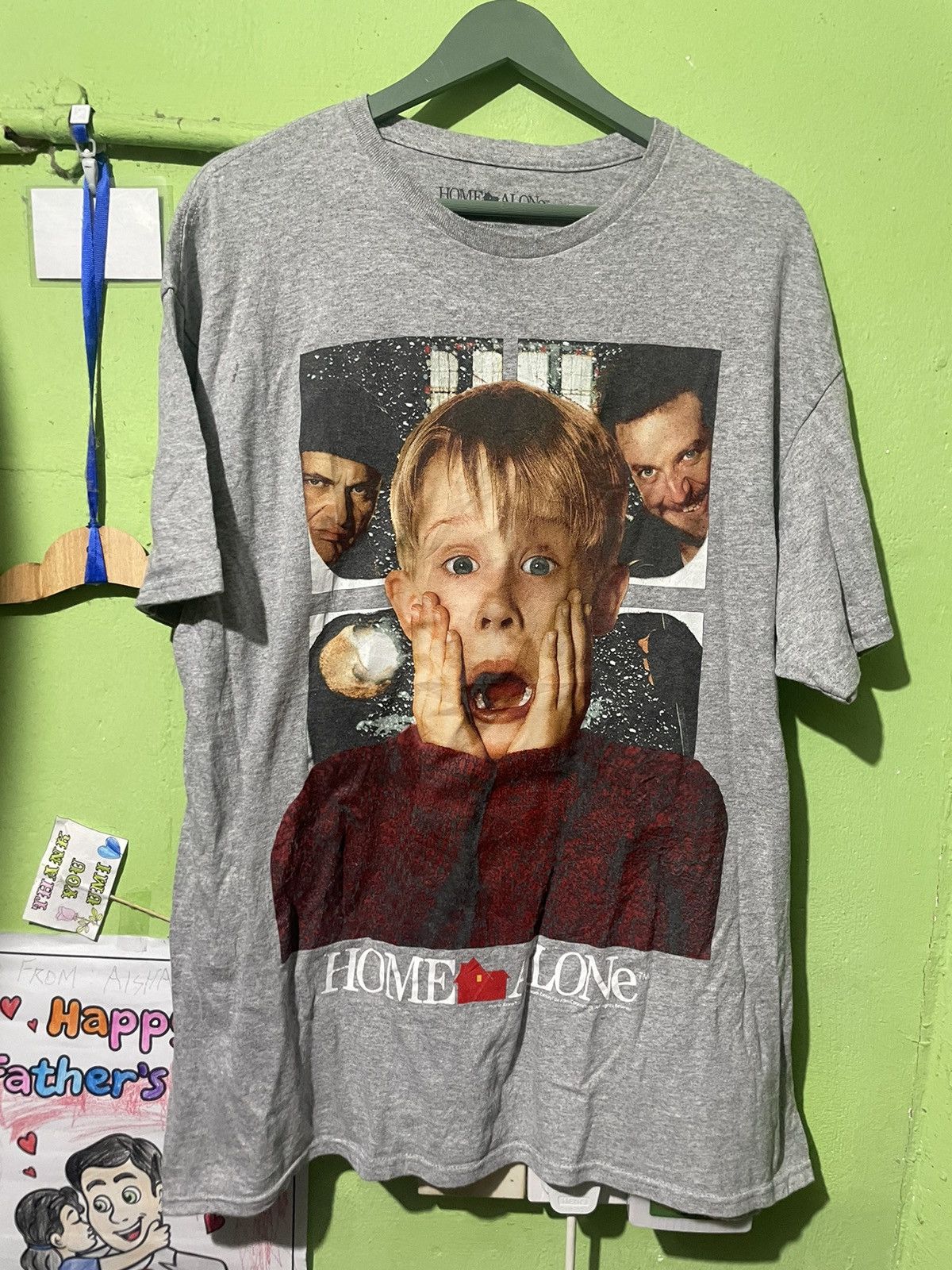image of Avant Garde x Movie Home Alone Movie Tee in Grey, Men's (Size XL)