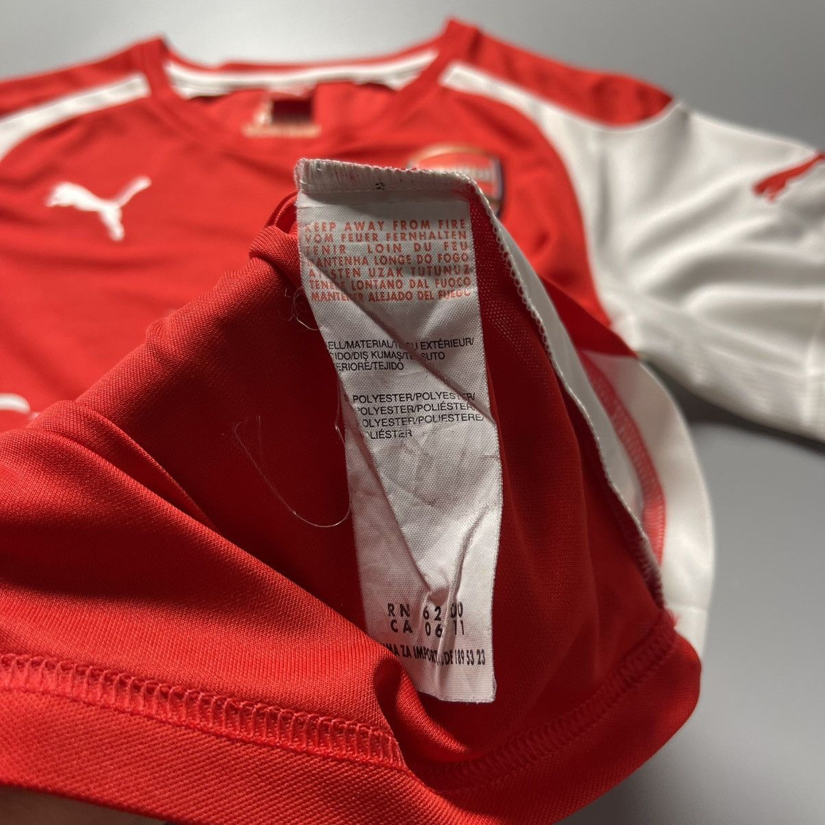 Puma × Vintage WOMENS ARSENAL PUMA 2014/2015 SOCCER HOME JERSEY #16 RAMSEY Size M / US 6-8 / IT 42-44 - 12 Thumbnail
