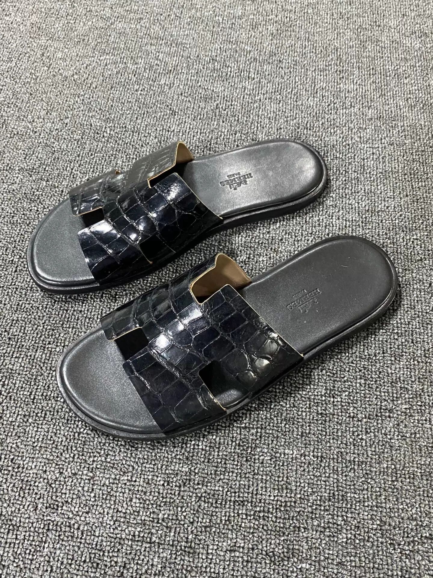 Hermes Hermes Croc Slippers 98 New Size 38 Size US 7.5 / IT 37.5 - 1 Thumbnail