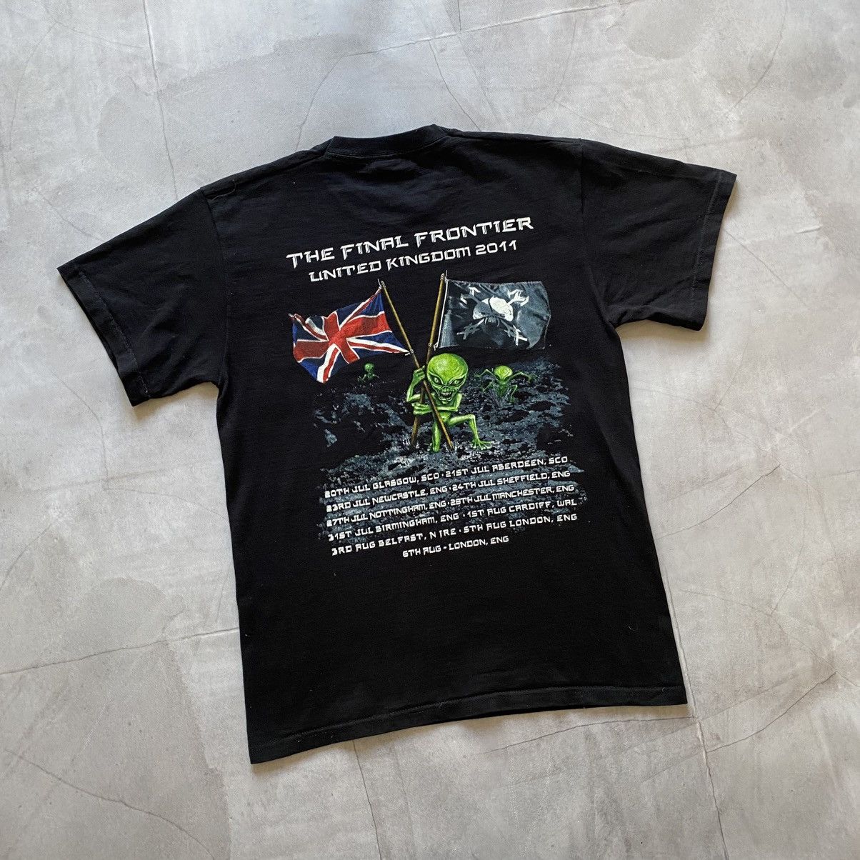 Other Vintage Iron Maiden 2011 Zombie Tour Big Logo Band T-Shirt Size US M / EU 48-50 / 2 - 5 Thumbnail
