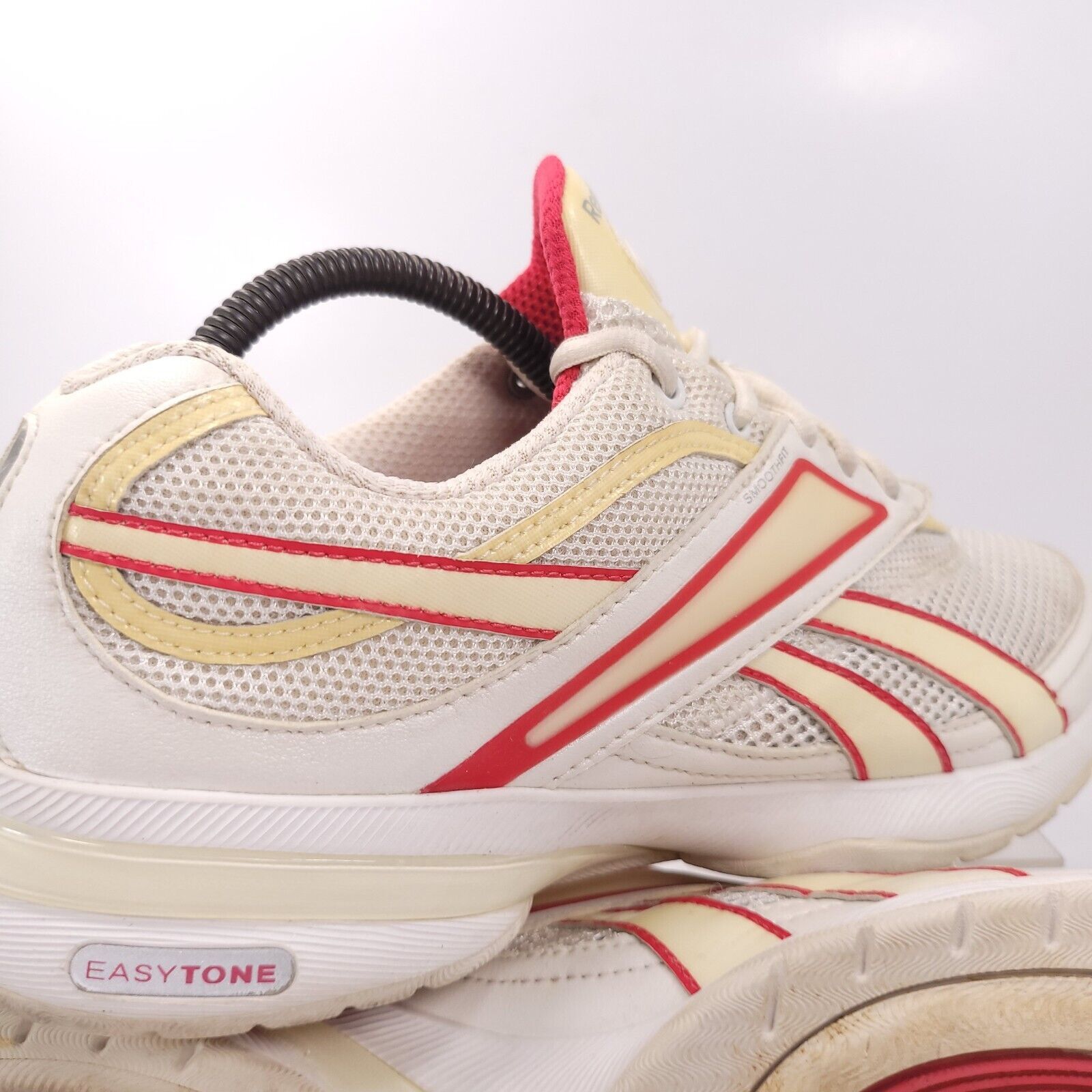 Reebok Reebok Easy Tone Athletic Shoe Women Size 9 J18011 White Red Size US 9 / IT 39 - 11 Thumbnail