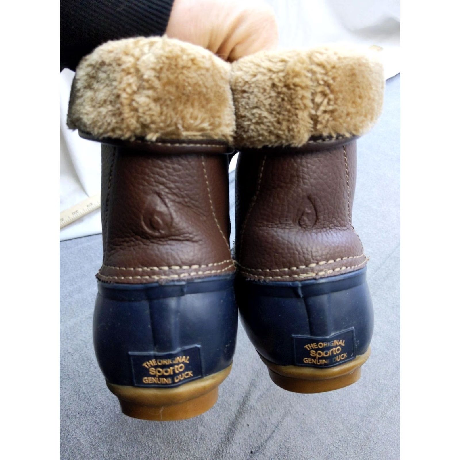 Vintage Sporto Womens Snow Boots Size 9 Brown Leather Duck Ankle Faux Fur Winter Leather Upper Faux Fur Lined Slip Resistant Size US 9 / IT 39 - 5 Thumbnail