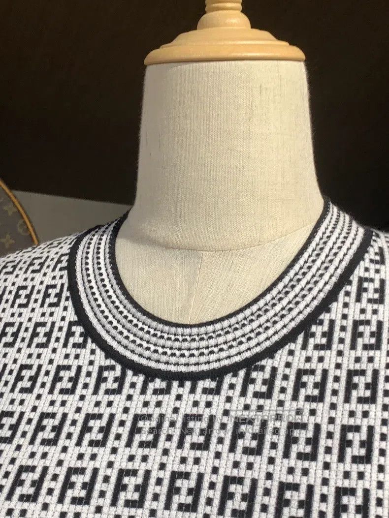 Other Fendi Knit Top, Colorblock Size XS / US 0-2 / IT 36-38 - 3 Thumbnail