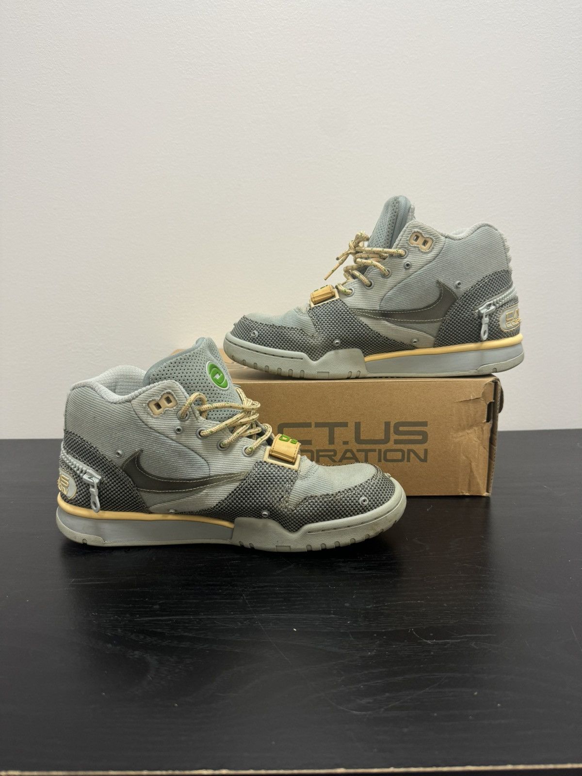 Nike Nike air trainer 1 Travis Scott grey haze Size US 9 / EU 42 - 2 Thumbnail