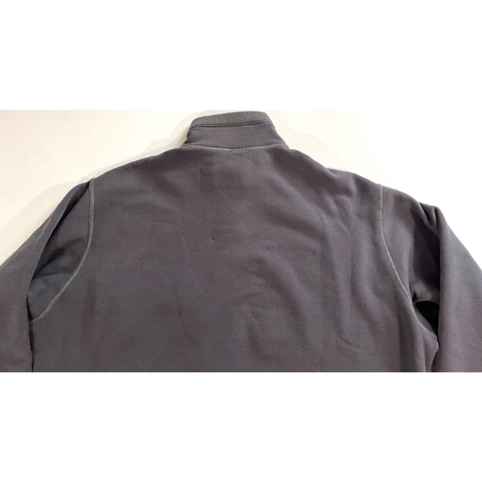 Patagonia VINTAGE Patagonia Men's 1/4 Zip Long Sleeve Fleece Pullover Made in USA Sz L Gray Pullover 1/4 Zip Pockets Thermal Hiking Mens Size US L / EU 52-54 / 3 - 5 Thumbnail