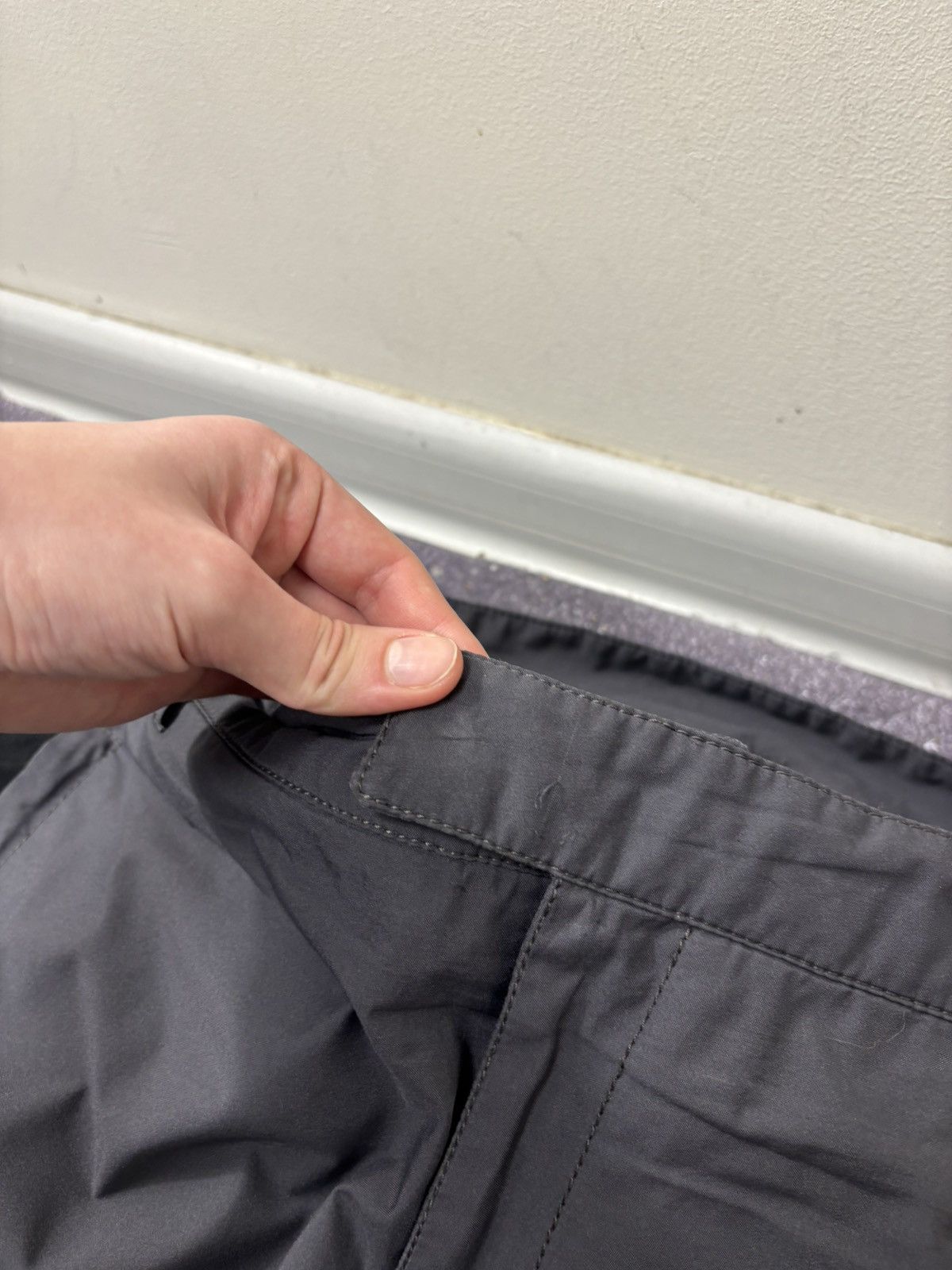 Prada Prada Gore-Tex Vintage Men’s Grey/Black Outdoor Ski Pants Size US 38 / EU 54 - 11 Thumbnail