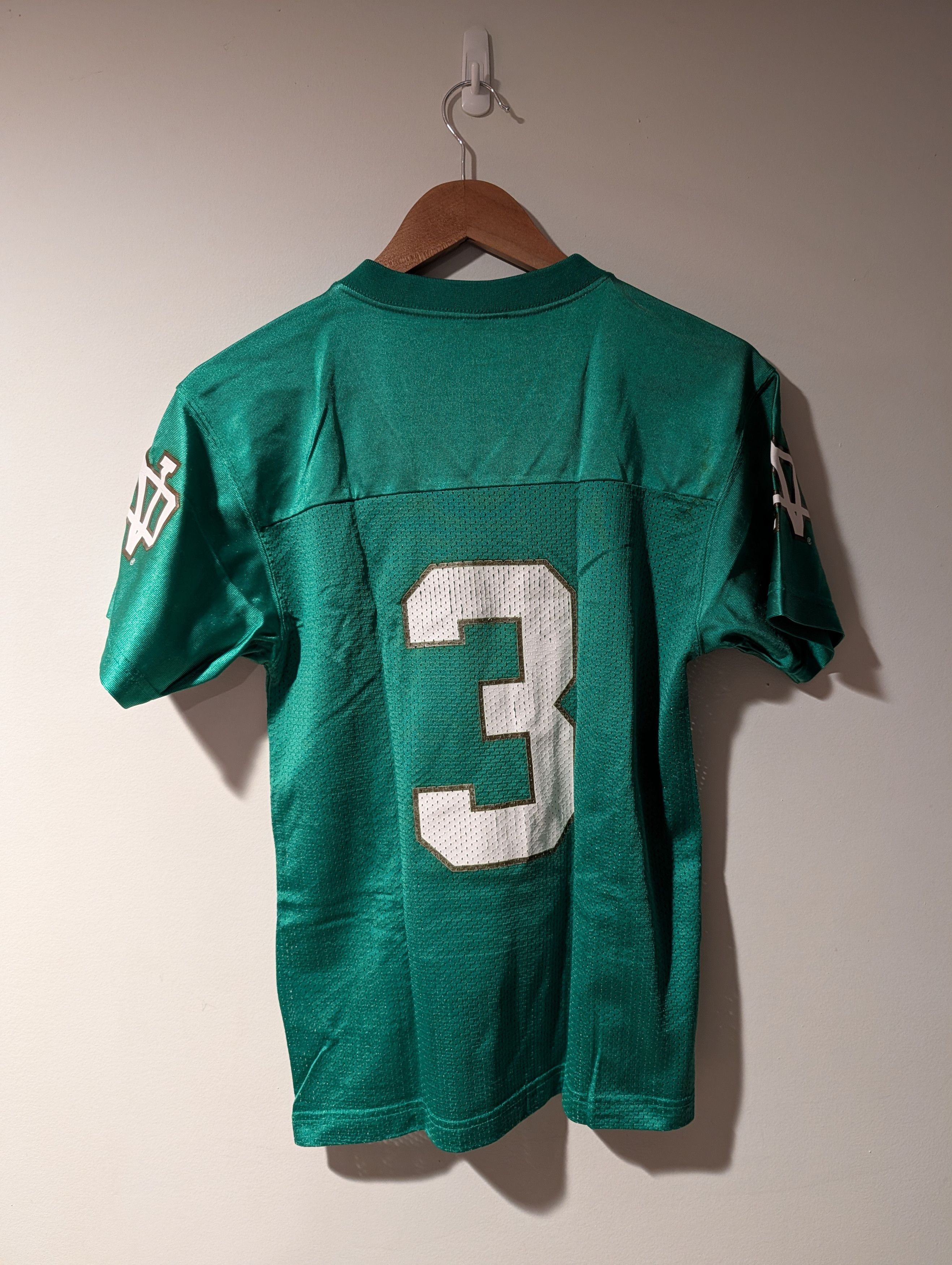 NCAA Vintage Notre Dame Fighting Irish Jersey Boys Medium 10/12 Size US M / EU 48-50 / 2 - 10 Thumbnail