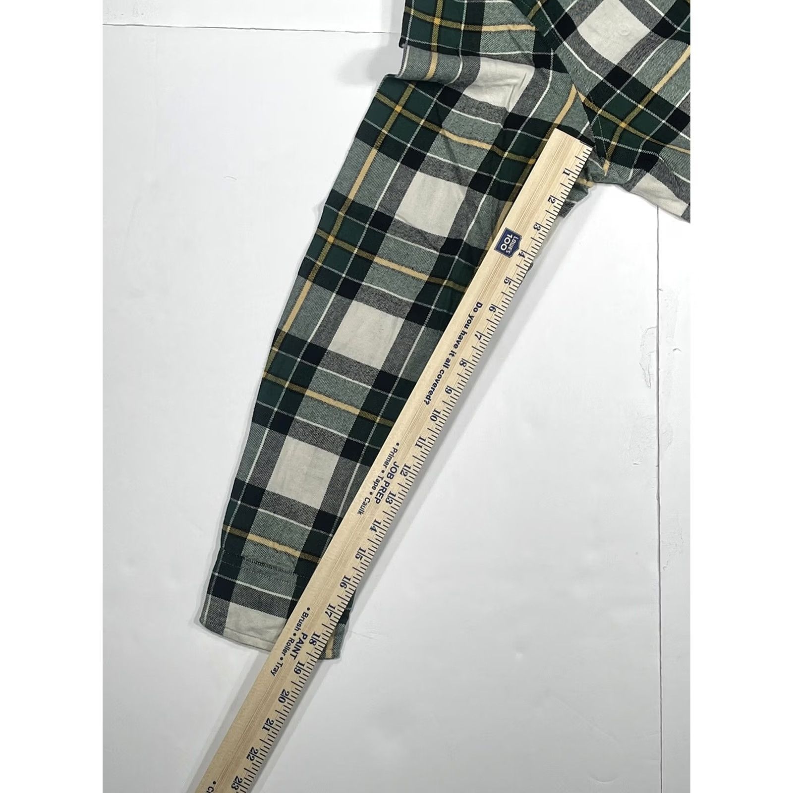 St. John St. John’s Bay Mens Plaid LongSleeve Flannel Button Front Shirt M Color Gold Size US M / EU 48-50 / 2 - 7 Thumbnail