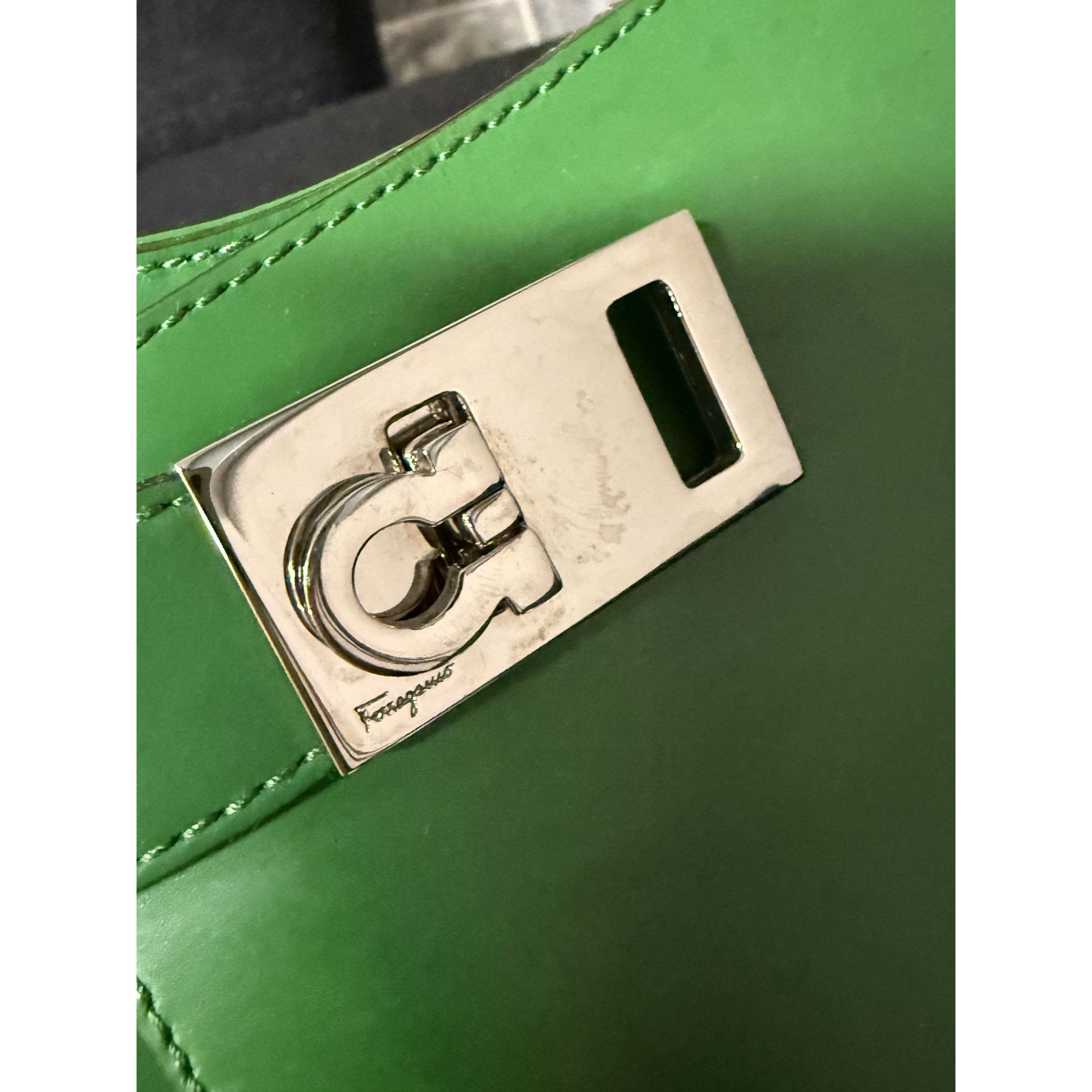 Salvatore Ferragamo Salvatore Ferragamo Green Leather Shoulder Bag With Silver B Size ONE SIZE - 13 Thumbnail