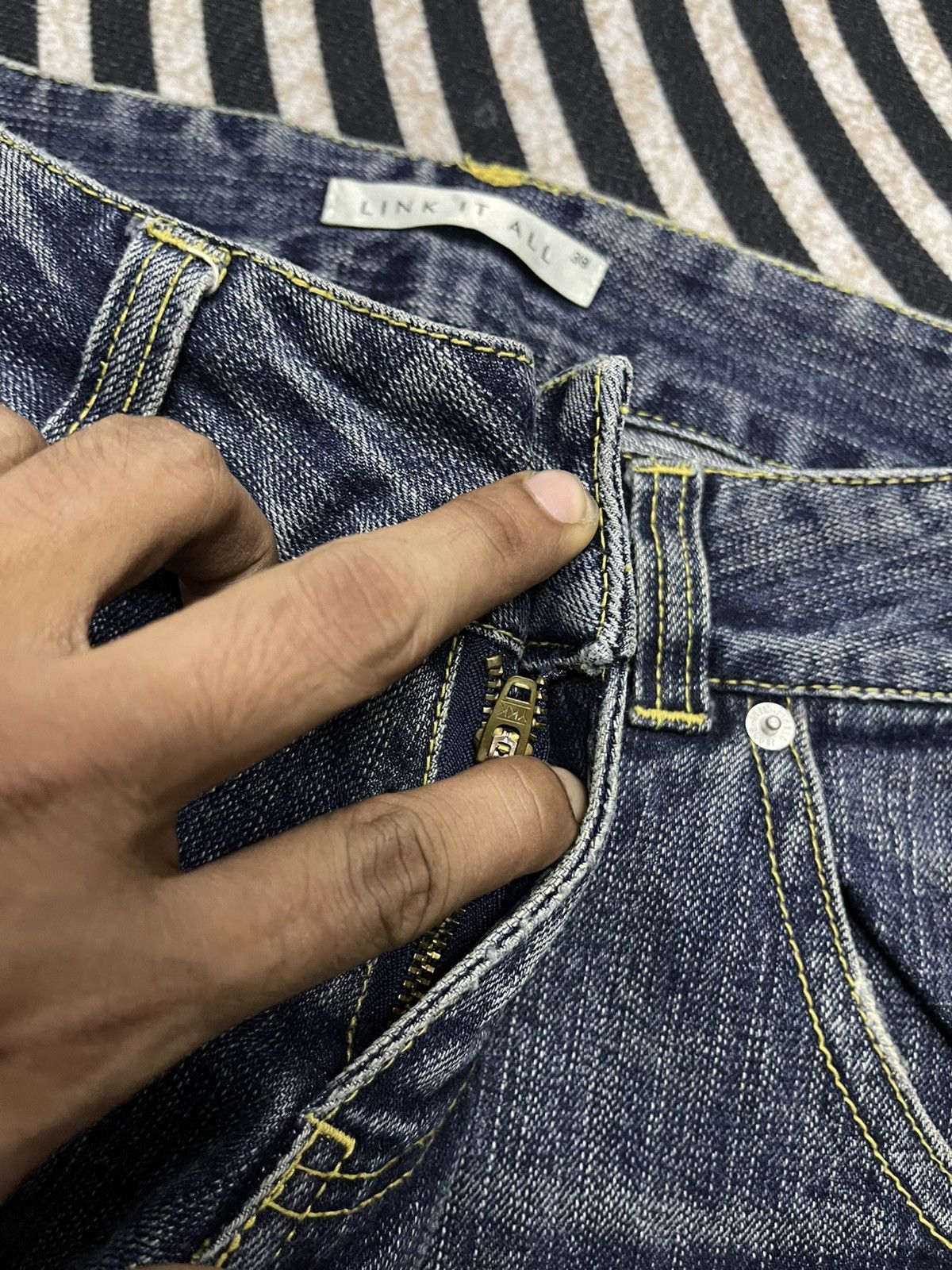 Japanese Brand 2000s LINK IT ALL FLARE JEANS IFSIXWASNINE STYLE Size US 29 - 8 Thumbnail