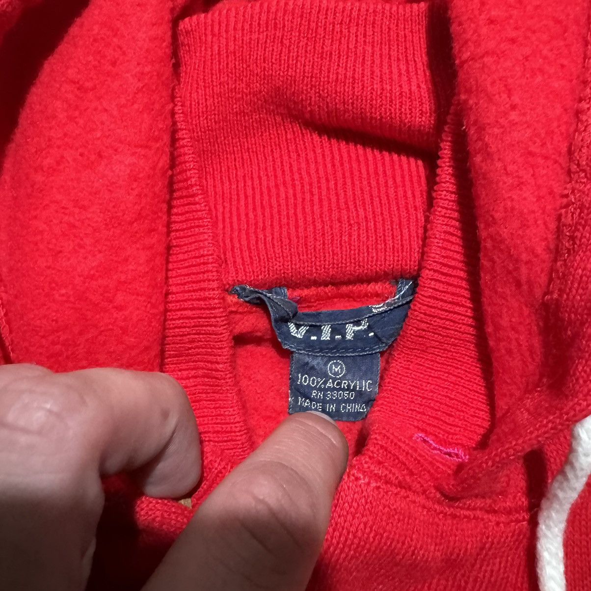 Vintage VINTAGE 80s RED ACRYLIC HOODIE! Size US M / EU 48-50 / 2 - 8 Thumbnail