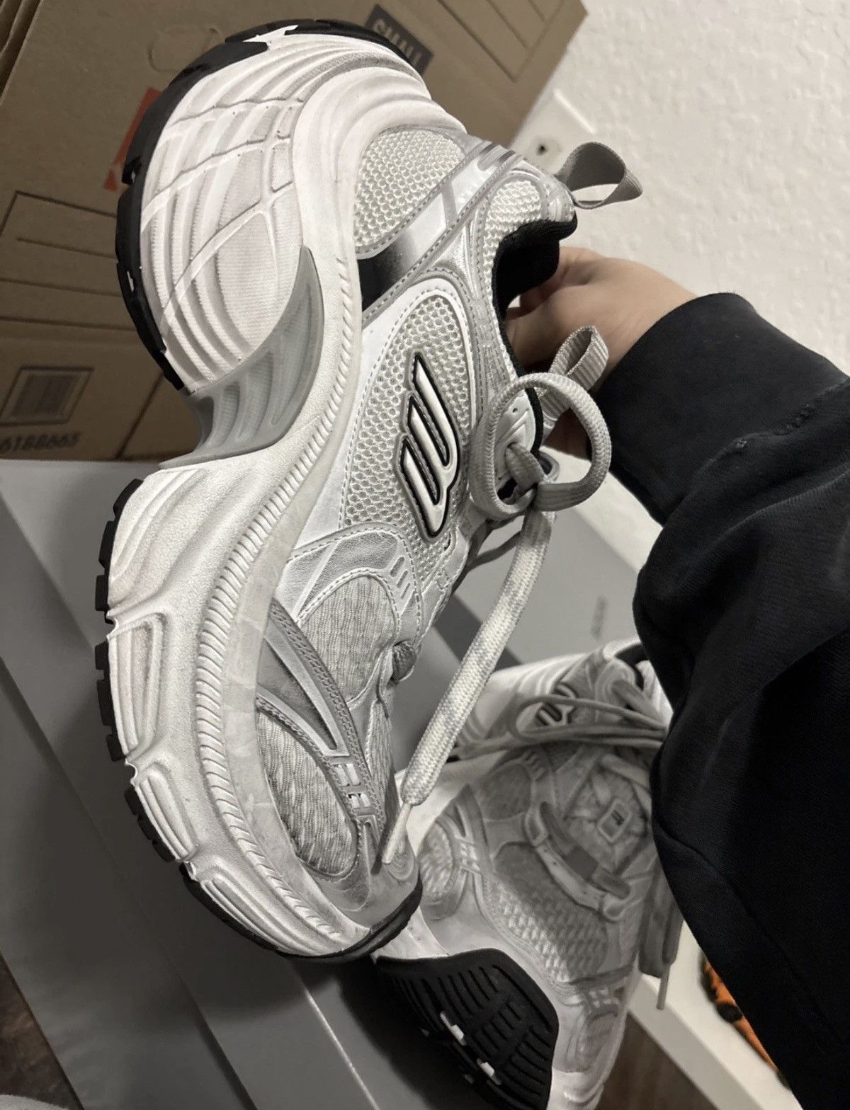 Balenciaga Balenciaga 10XL T7 Blanco/Gris/Negro 792778W2MV2 Auténtico Size US 7 / EU 40 - 3 Thumbnail