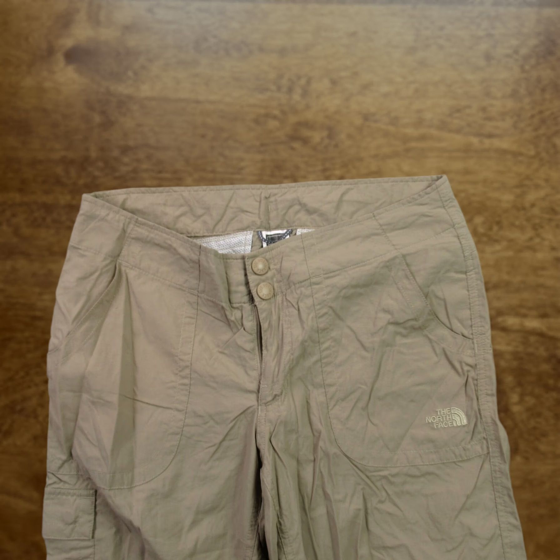 The North Face The North Face Pants Women 10 Lightweight Straight Capri Pockets Casual Outdoors Size 32" / US 10 / IT 46 - 1 Thumbnail