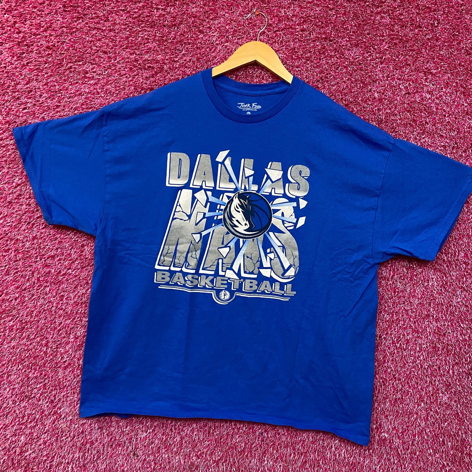 Junk Food Junk Food Dallas Mavericks Break Through Basketball T-Shirt Size US XL / EU 56 / 4 - 3 Thumbnail